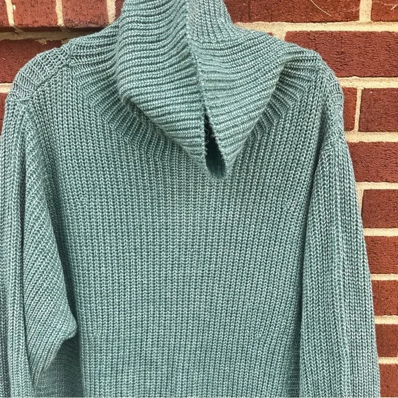 Brand New Turtleneck Sweater - Picture 2 of 3